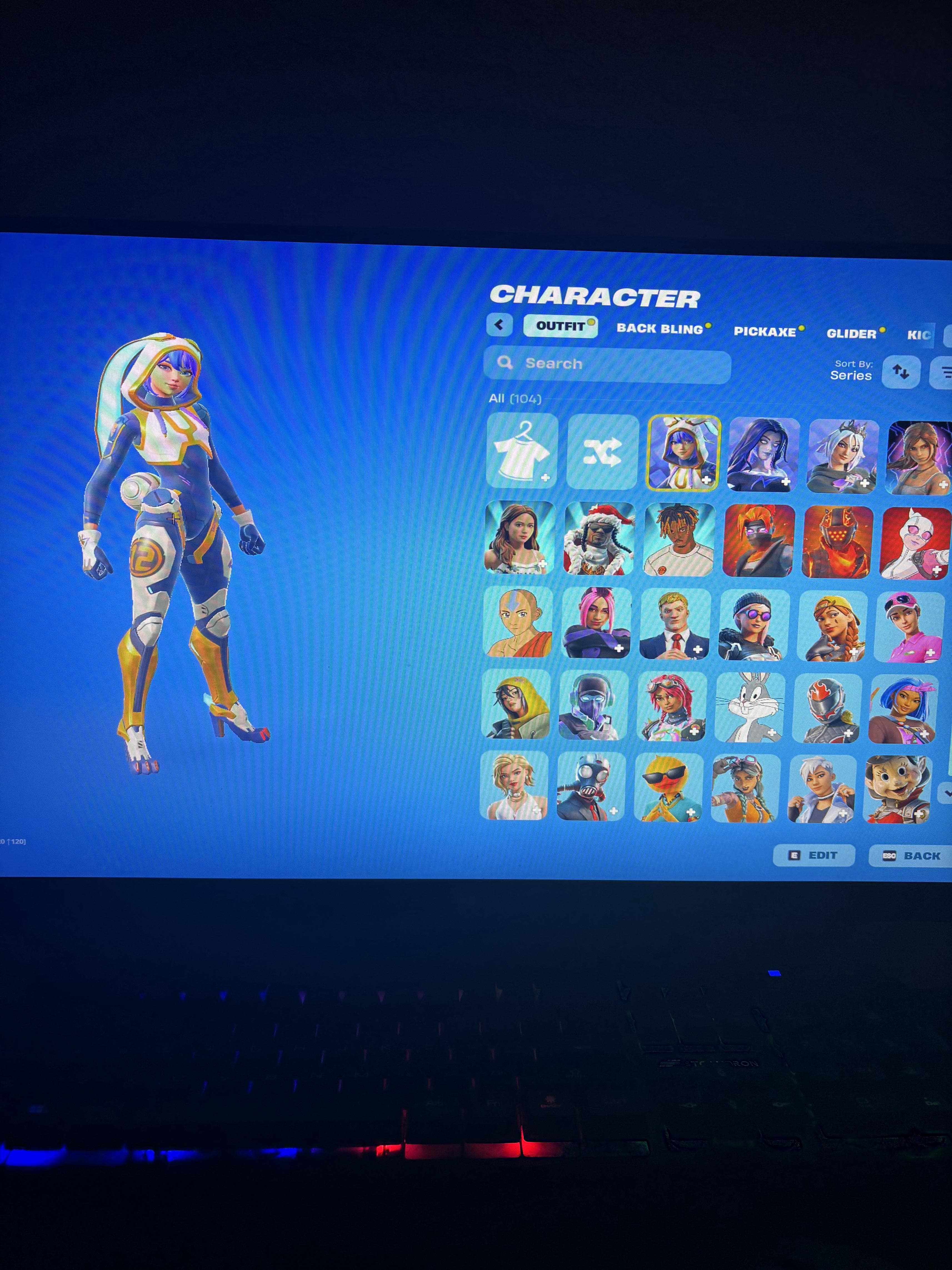 Sunny | Lara Croft | 163 Skins | Chapter 2 Season 2 | Level 140 - Image 1